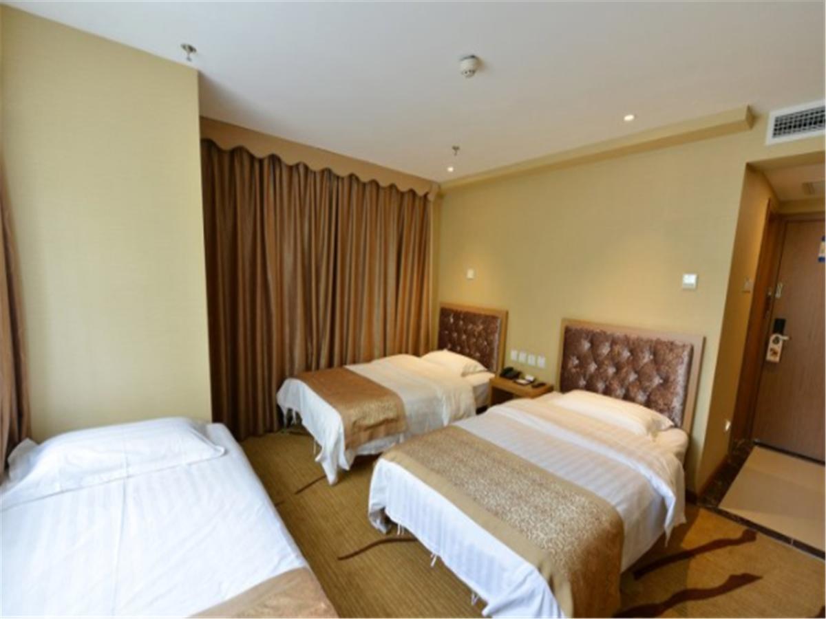 Liupukang Hotel 3*
